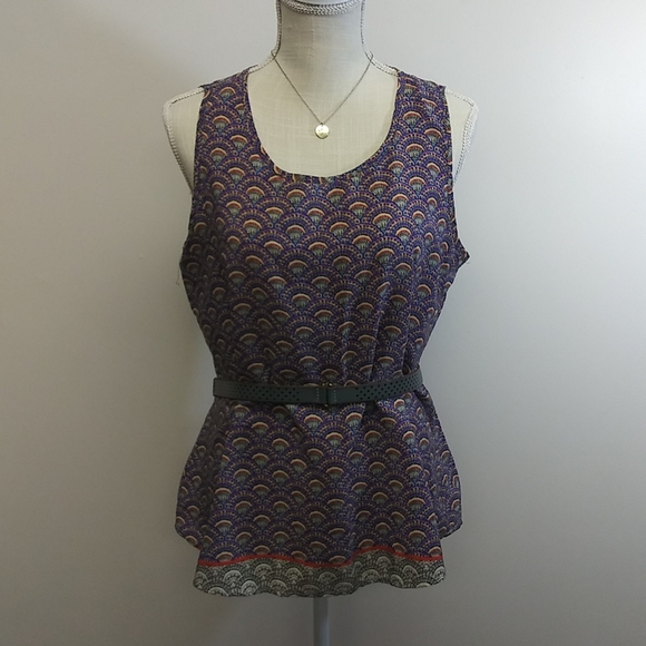 Francesca's Sleeveless Purple Scalloped Blouse - Picture 1 of 10